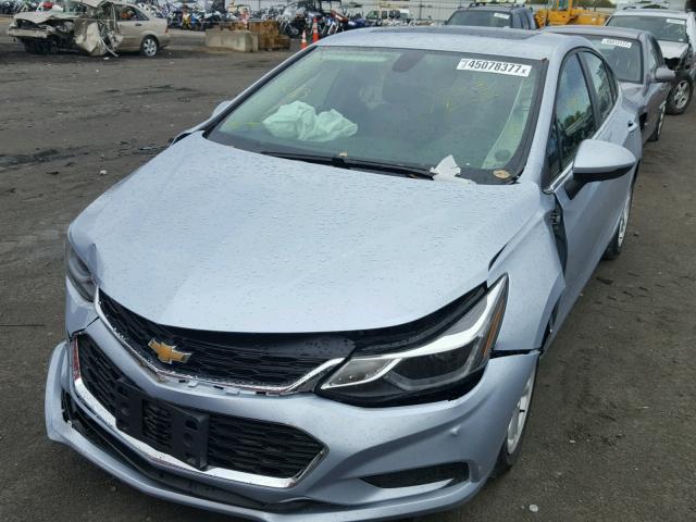 1G1BE5SM3H7166970 - 2017 CHEVROLET CRUZE LT BLUE photo 2