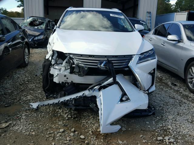 2T2ZZMCA3HC072283 - 2017 LEXUS RX 350 WHITE photo 10