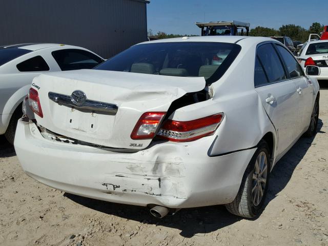 4T1BF3EK4BU626869 - 2011 TOYOTA CAMRY BASE WHITE photo 4