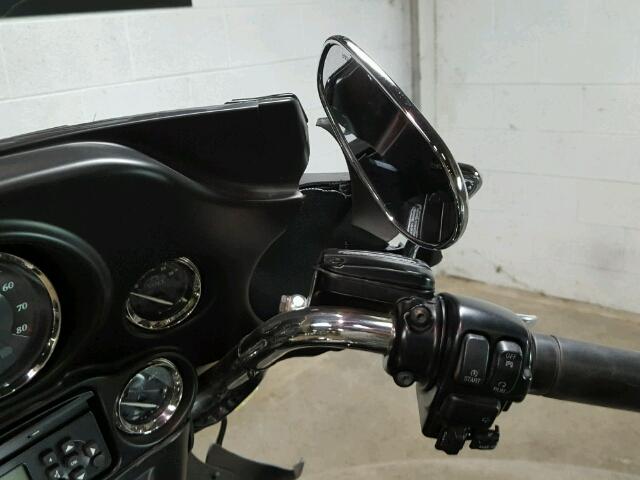 1HD1KEM10CB630574 - 2012 HARLEY-DAVIDSON FLHTK ELEC 黑色 照片 17