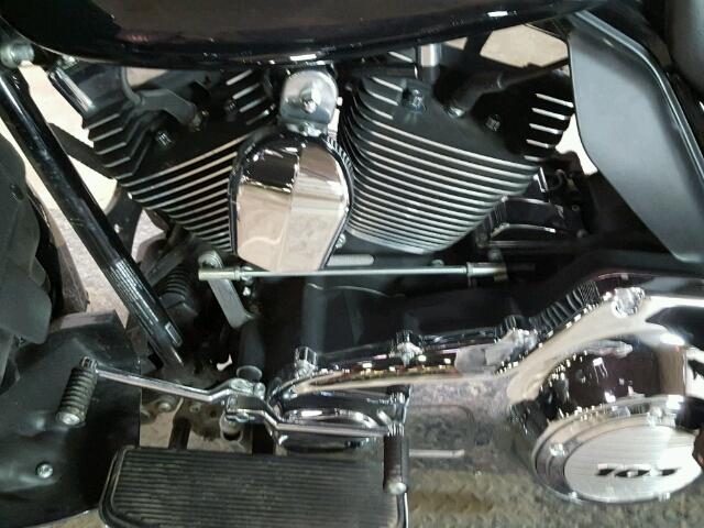 1HD1KEM10CB630574 - 2012 HARLEY-DAVIDSON FLHTK ELEC 黑色 照片 6