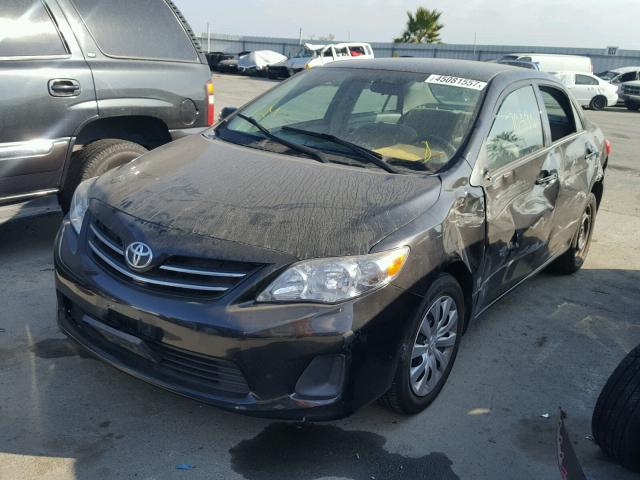 5YFBU4EE6DP156337 - 2013 TOYOTA COROLLA BA BLACK photo 2