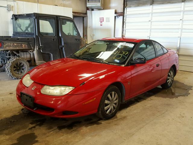 1G8ZP12862Z162137 - 2002 SATURN SC1 RED photo 2