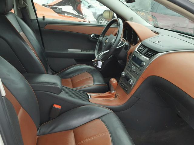 1G1ZK57B28F280110 - 2008 CHEVROLET MALIBU LTZ 奶油色 照片 5