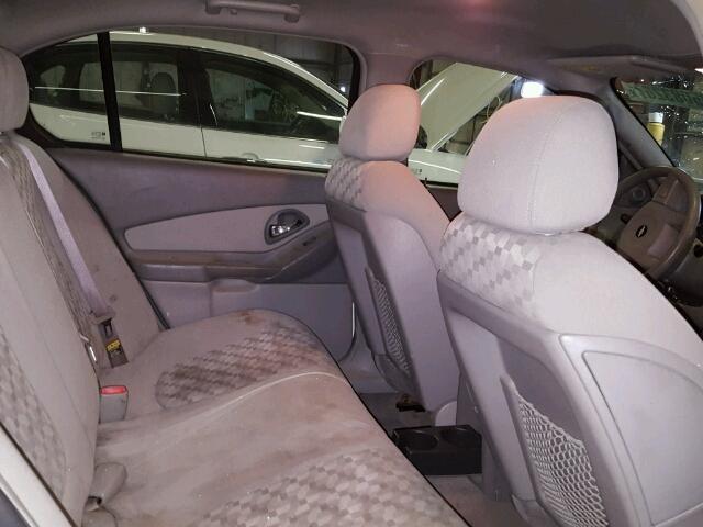 1G1ZT54805F233532 - 2005 CHEVROLET MALIBU LS WHITE photo 6