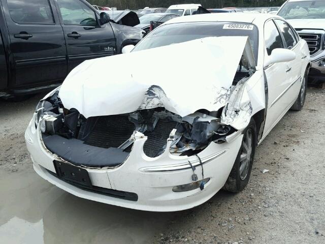 2G4WD582791111725 - 2009 BUICK LACROSSE C WHITE photo 2