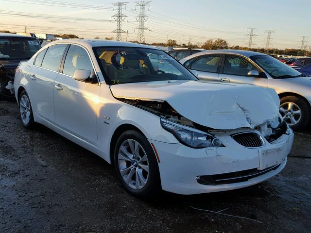 WBANV9C57AC138683 - 2010 BMW 535 XI WHITE photo 1