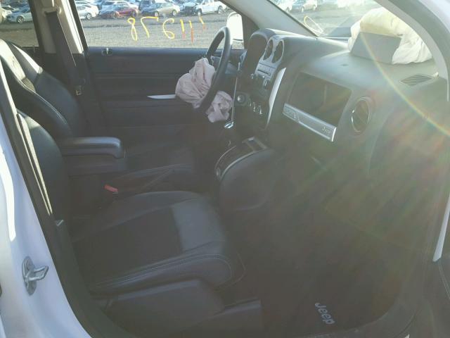 1C4NJDEB5GD685426 - 2016 JEEP COMPASS LA WHITE photo 5