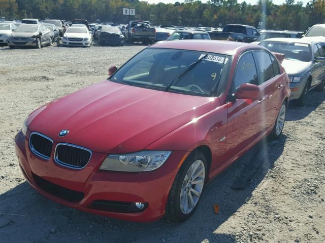 WBAPH7C56BE850824 - 2011 BMW 328 I RED photo 2