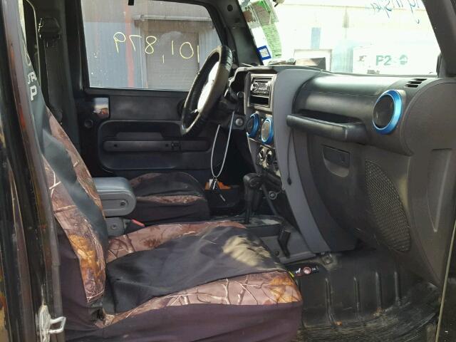 1J4GA59128L517373 - 2008 JEEP WRANGLER U BLACK photo 5