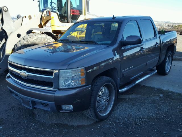 2GCEC13J471550033 - 2007 CHEVROLET SILVERADO CHARCOAL photo 2