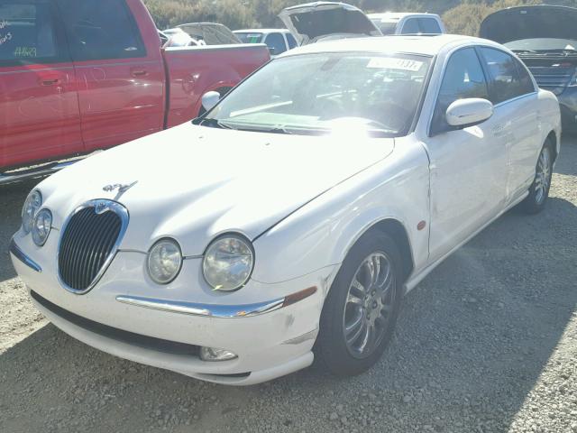 SAJEA01U83HM77500 - 2003 JAGUAR S-TYPE WHITE photo 2