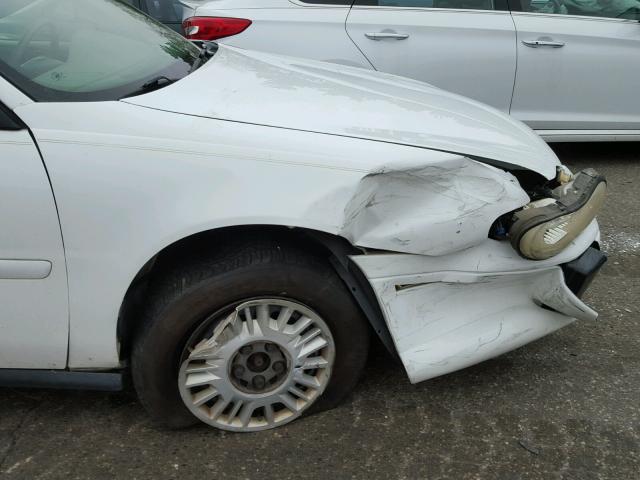 1G1ND52J22M700765 - 2002 CHEVROLET MALIBU WHITE photo 9