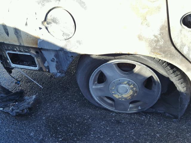 1G1NE52JX16264375 - 2001 CHEVROLET MALIBU LS 烧焦的 照片 9