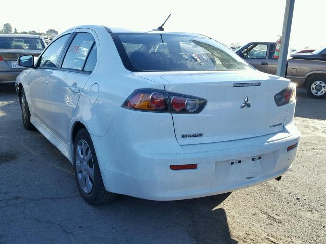 JA32U2FU9FU015180 - 2015 MITSUBISHI LANCER ES WHITE photo 3