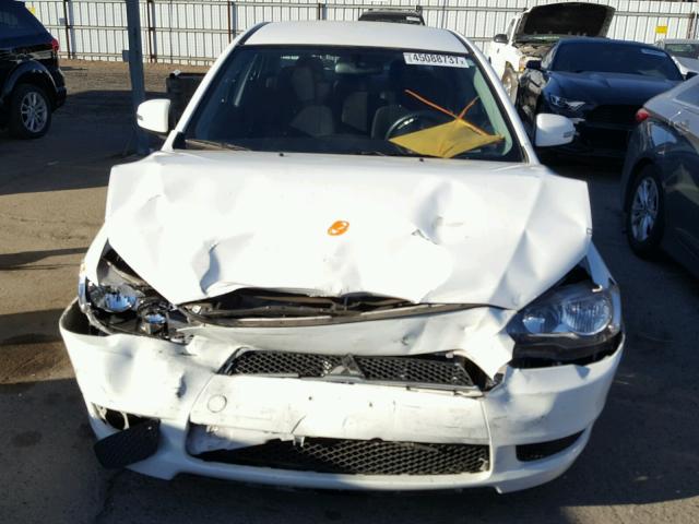 JA32U2FU9FU015180 - 2015 MITSUBISHI LANCER ES WHITE photo 9