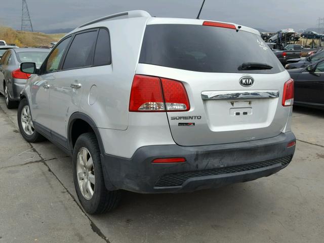 5XYKTDA29DG336303 - 2013 KIA SORENTO LX SILVER photo 3