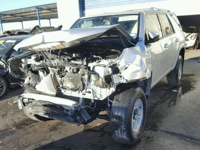 JTEBU5JR0E5155614 - 2014 TOYOTA 4RUNNER SR SILVER photo 2