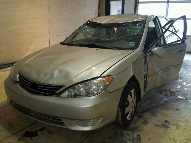 4T1BE32K46U111352 - 2006 TOYOTA CAMRY LE SILVER photo 2
