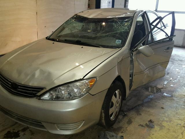 4T1BE32K46U111352 - 2006 TOYOTA CAMRY LE SILVER photo 9
