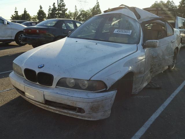 WBADT63481CF10820 - 2001 BMW 530 I AUTO WHITE photo 2