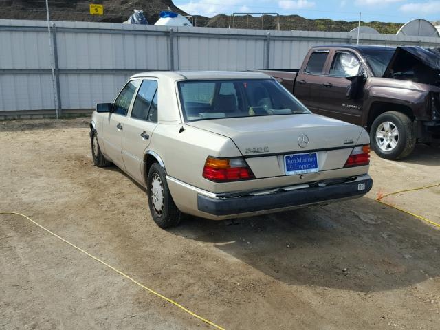 WDBEA26D4MB331116 - 1991 MERCEDES-BENZ 300 E 2.6 BEIGE photo 3