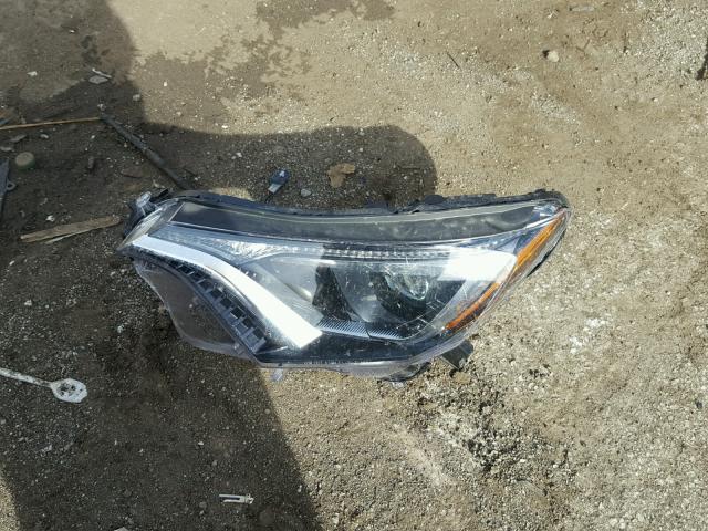 2T3RFREVXHW577513 - 2017 TOYOTA RAV4 XLE RED photo 9