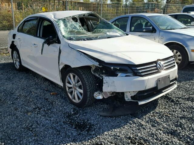 1VWAP7A33CC093663 - 2012 VOLKSWAGEN PASSAT S أبيض صورة 1