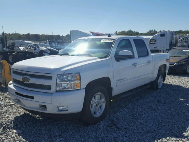 3GCPKSE3XBG312011 - 2011 CHEVROLET SILVERADO WHITE photo 2