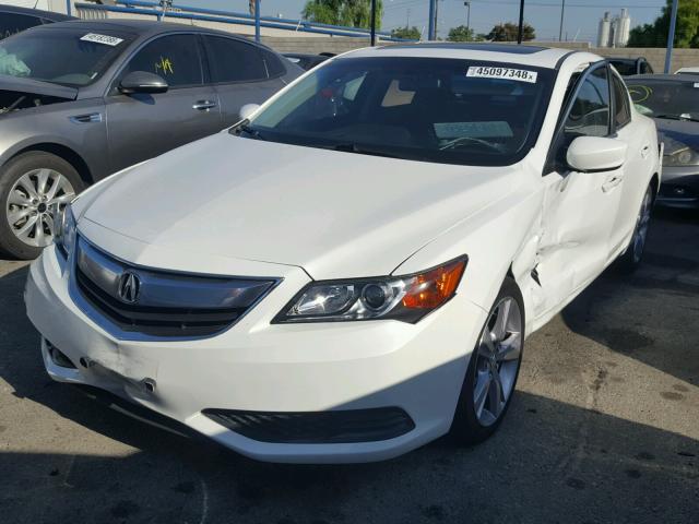 19VDE1F3XEE003537 - 2014 ACURA ILX 20 WHITE photo 2