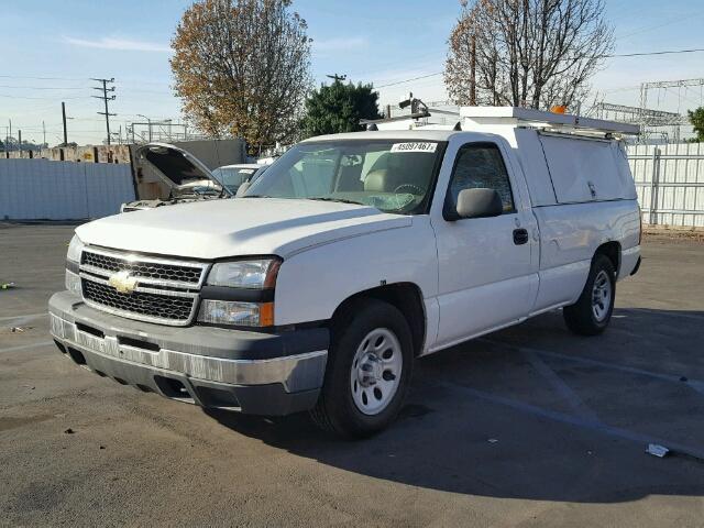 1GCEC14X47Z149530 - 2007 CHEVROLET SILVERADO WHITE photo 2