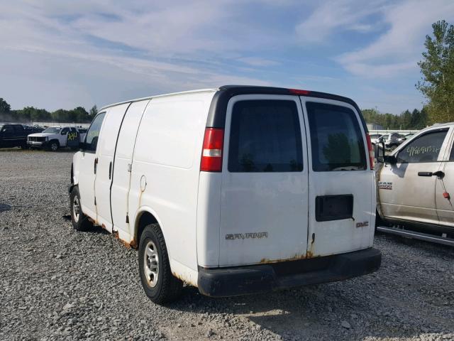 1GTEG15XX31203179 - 2003 GMC SAVANA G15 WHITE photo 3