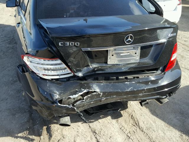 WDDGF8AB3DR276384 - 2013 MERCEDES-BENZ C BLACK photo 9