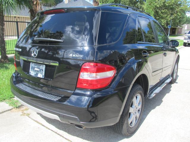 4JGBB22E57A205305 - 2007 MERCEDES-BENZ ML 320 CDI BLACK photo 3