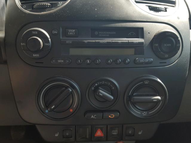 3VWCC21C8YM402430 - 2000 VOLKSWAGEN NEW BEETLE 白色 照片 9