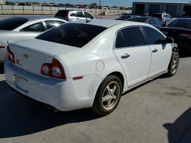 1G1ZE5E70BF102337 - 2011 CHEVROLET MALIBU LTZ WHITE photo 4