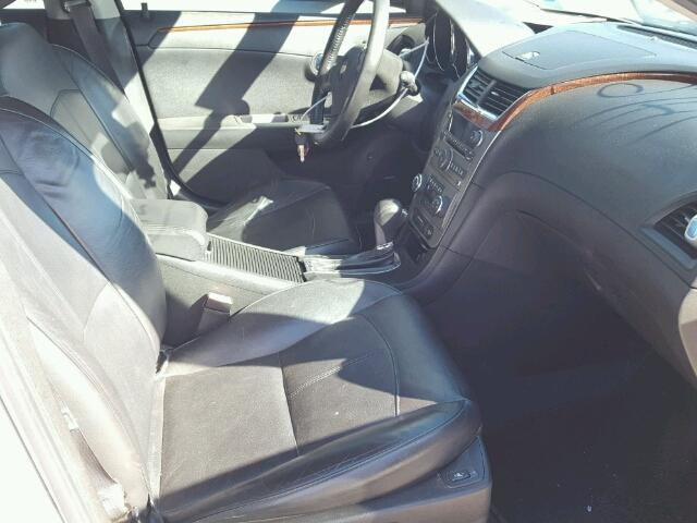 1G1ZE5E70BF102337 - 2011 CHEVROLET MALIBU LTZ 白色 照片 5