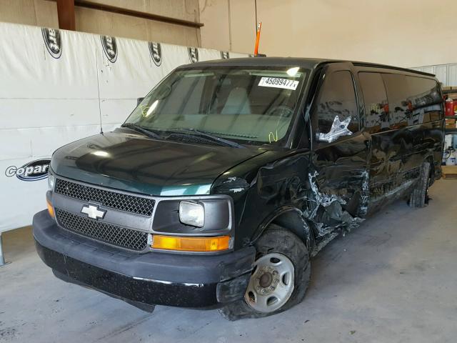 1GAHG39UX71217512 - 2007 CHEVROLET EXPRESS G3 GREEN photo 2