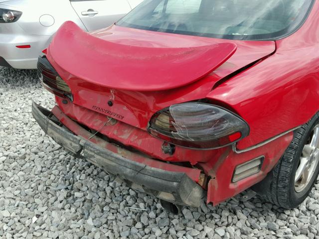 1G2WP52K02F163124 - 2002 PONTIAC GRAND PRIX RED photo 9