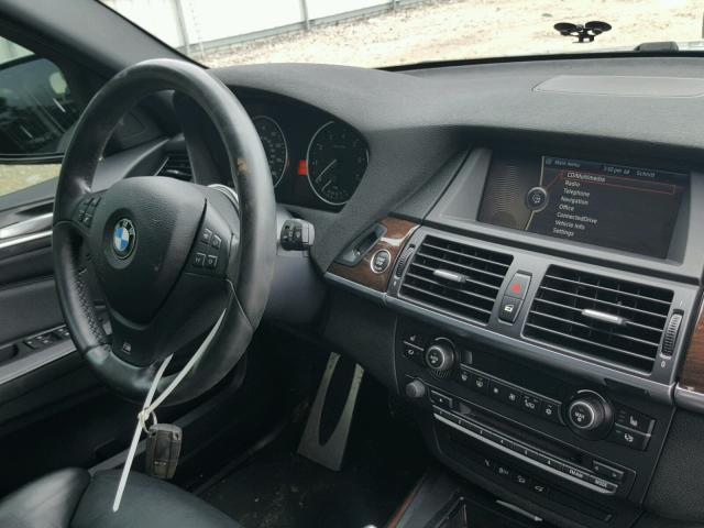 5UXZV8C54D0C16990 - 2013 BMW X5 XDRIVE5 SILVER photo 9