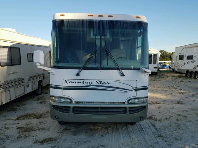 5B4MP67G323339443 - 2002 KOST MOTORHOME WHITE photo 9