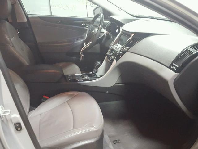 5NPEC4ACXBH117331 - 2011 HYUNDAI SONATA SE 银色 照片 5