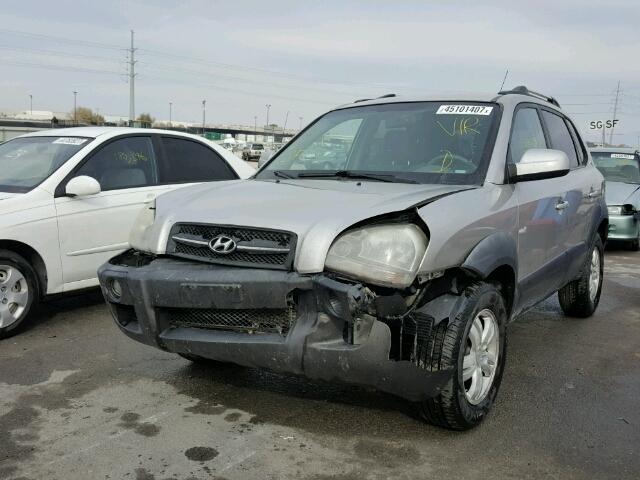 KM8JN72D26U422962 - 2006 HYUNDAI TUCSON SILVER photo 2