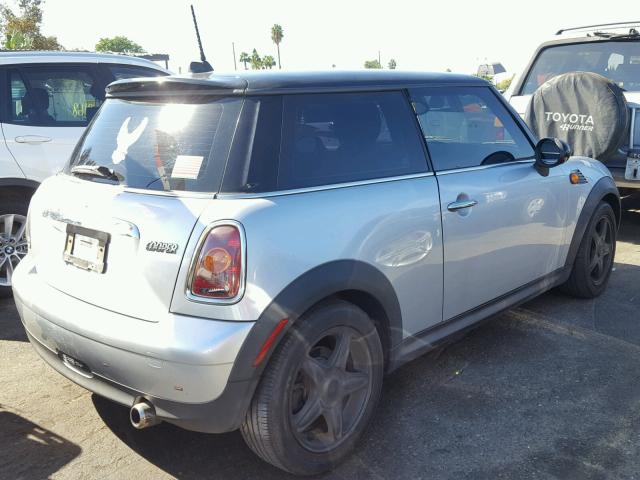 WMWMF33507TU60693 - 2007 MINI COOPER SILVER photo 4