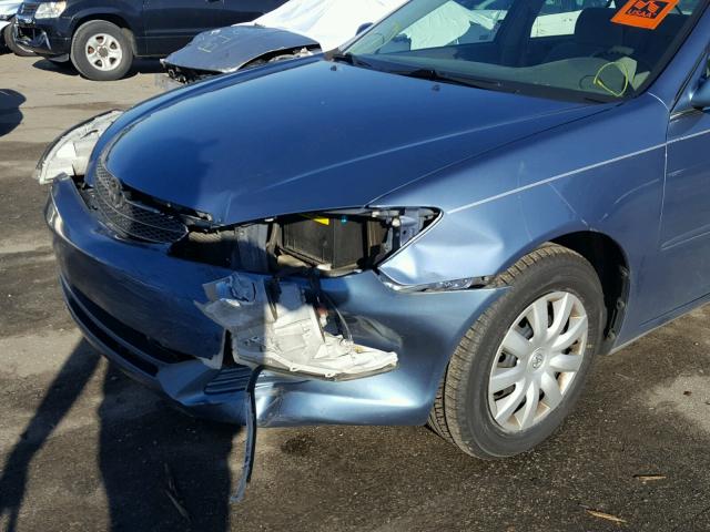 4T1BE32K44U855840 - 2004 TOYOTA CAMRY LE 蓝色 照片 9