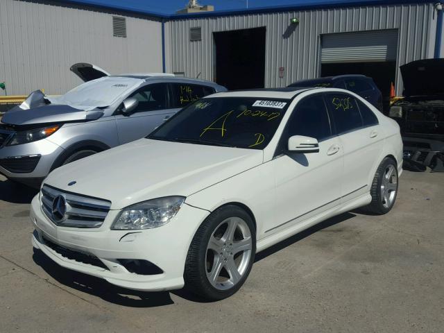 WDDGF5EB9AR114229 - 2010 MERCEDES-BENZ C 300 WHITE photo 2