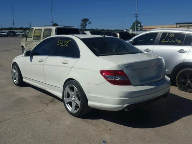 WDDGF5EB9AR114229 - 2010 MERCEDES-BENZ C 300 WHITE photo 3