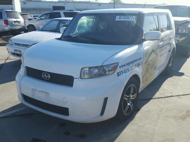 JTLKE50E381059802 - 2008 TOYOTA SCION WHITE photo 2