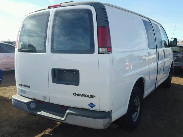 1GCGG25R611233096 - 2001 CHEVROLET EXPRESS G2 WHITE photo 4