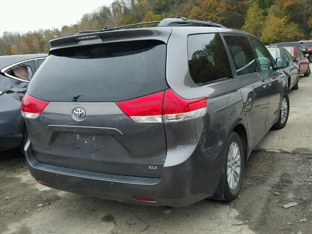 5TDYK3DC1ES463501 - 2014 TOYOTA SIENNA XLE GRAY photo 4